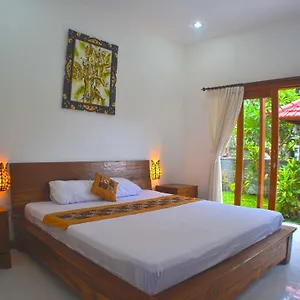 https://sugi-house.ubudhotelsnow.com