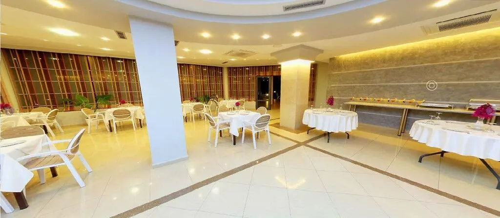 ****  Hotel Saranda International Albania